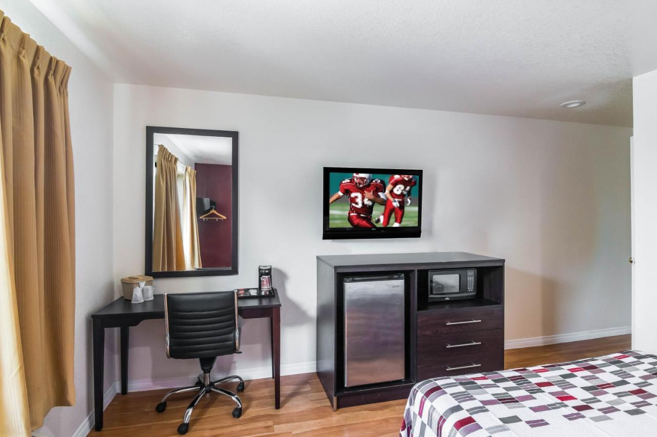 Red Roof Inn Palmdale - Lancaster Εξωτερικό φωτογραφία