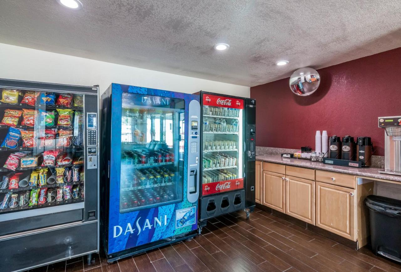 Red Roof Inn Palmdale - Lancaster Εξωτερικό φωτογραφία