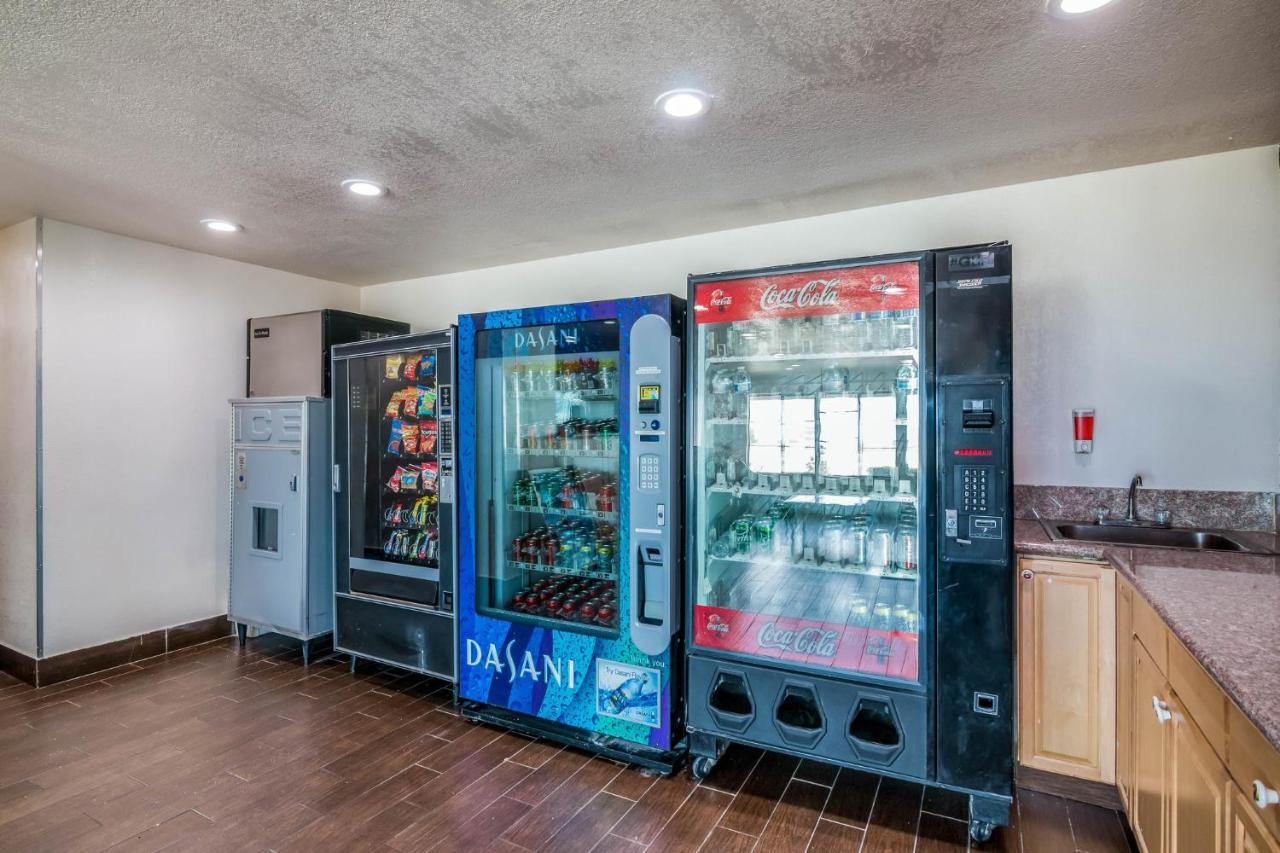 Red Roof Inn Palmdale - Lancaster Εξωτερικό φωτογραφία